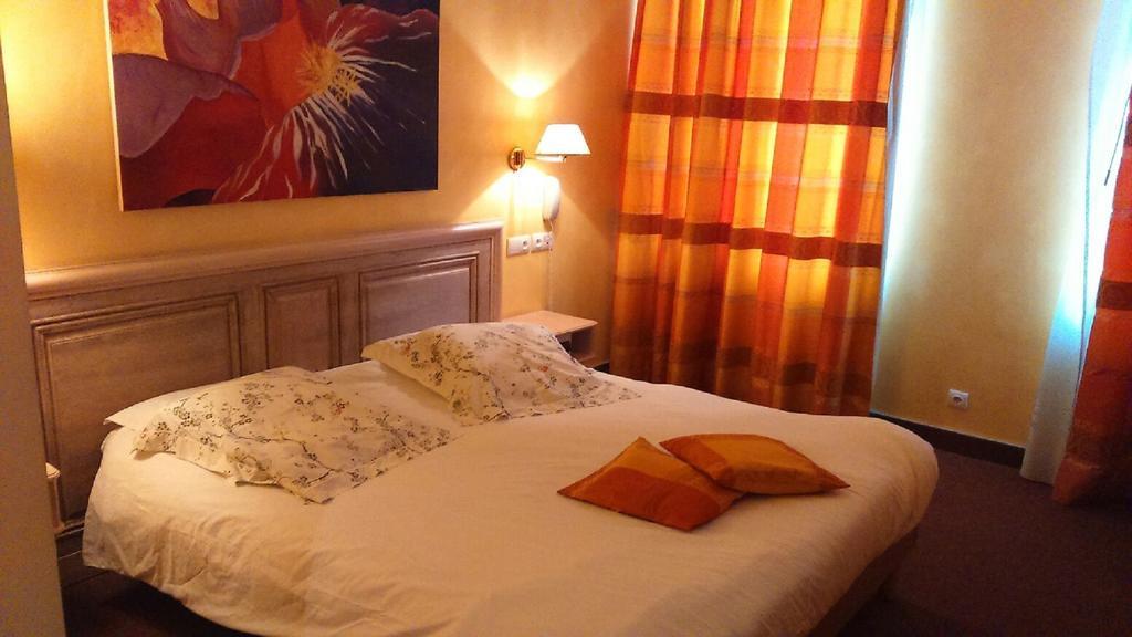 Hotel Du Herrenstein 讷维莱尔－莱萨韦讷 客房 照片